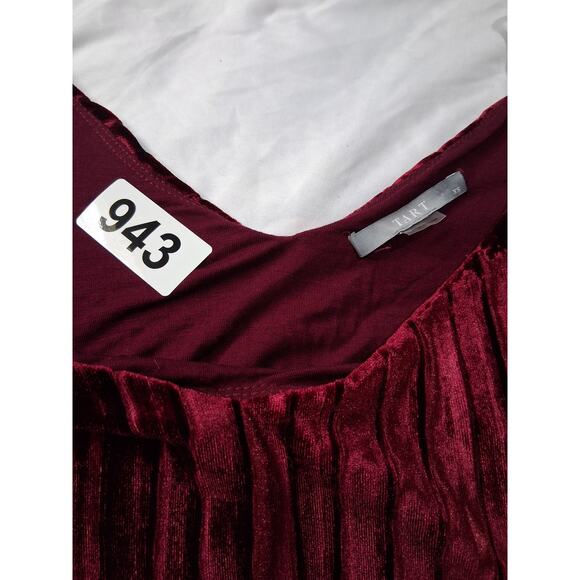 Tart Crushed Velvet V-Neck Women's size XS Witchy Whimsigoth Vampire Fairy Tank - Picture 10 of 12